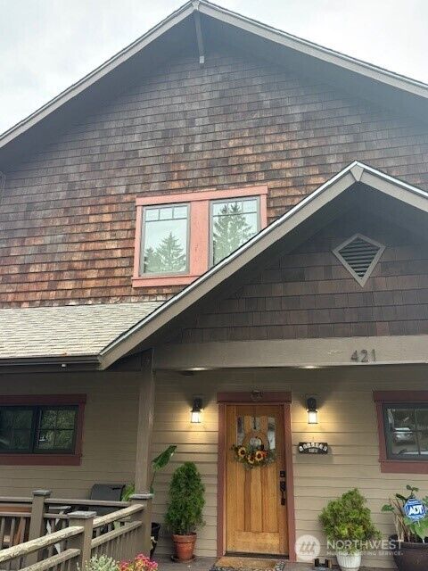 Property Photo:  421  Puget Street NE  WA 98506 