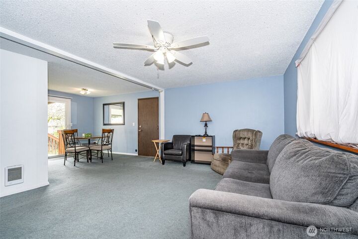 Property Photo: 1418 Jensen Avenue WA 98531