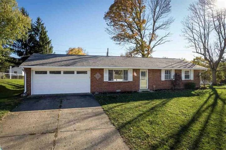 Property Photo:  2715 Birch Drive  IN 47374 