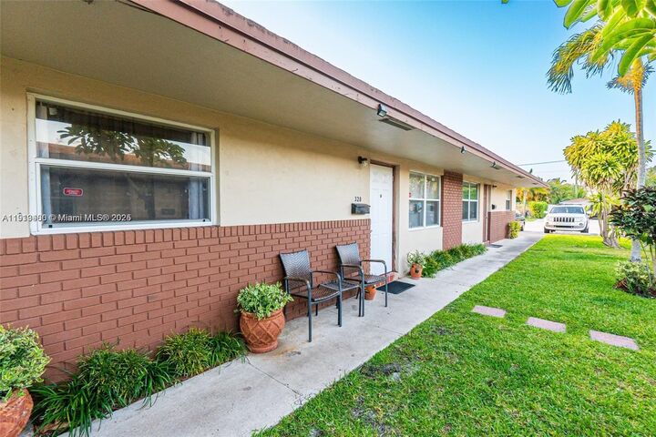 324 NE 44th St 324  Deerfield Beach FL 33064 photo
