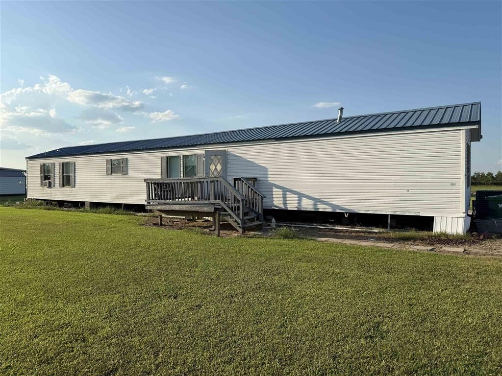 Property Photo: 8144 E Todd Road E LA 70630