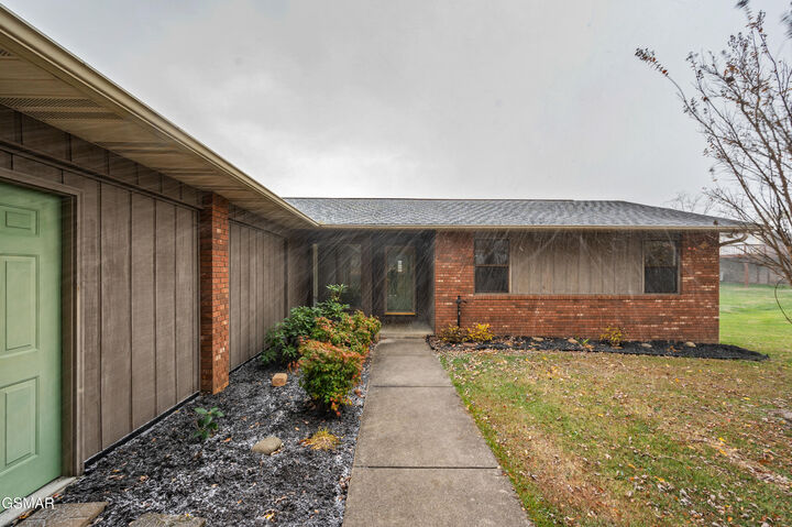 Property Photo:  1405 Cherokee Drive  TN 37862 