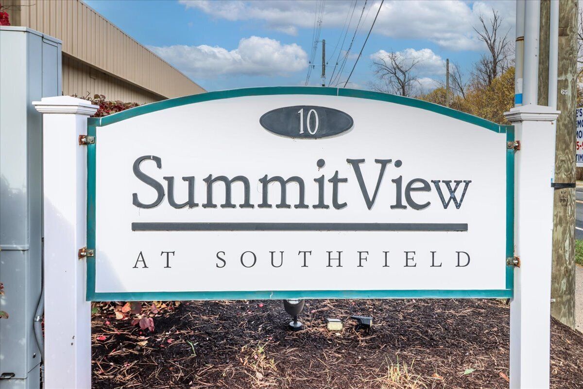 Property Photo:  10 South Street 66  CT 06810 