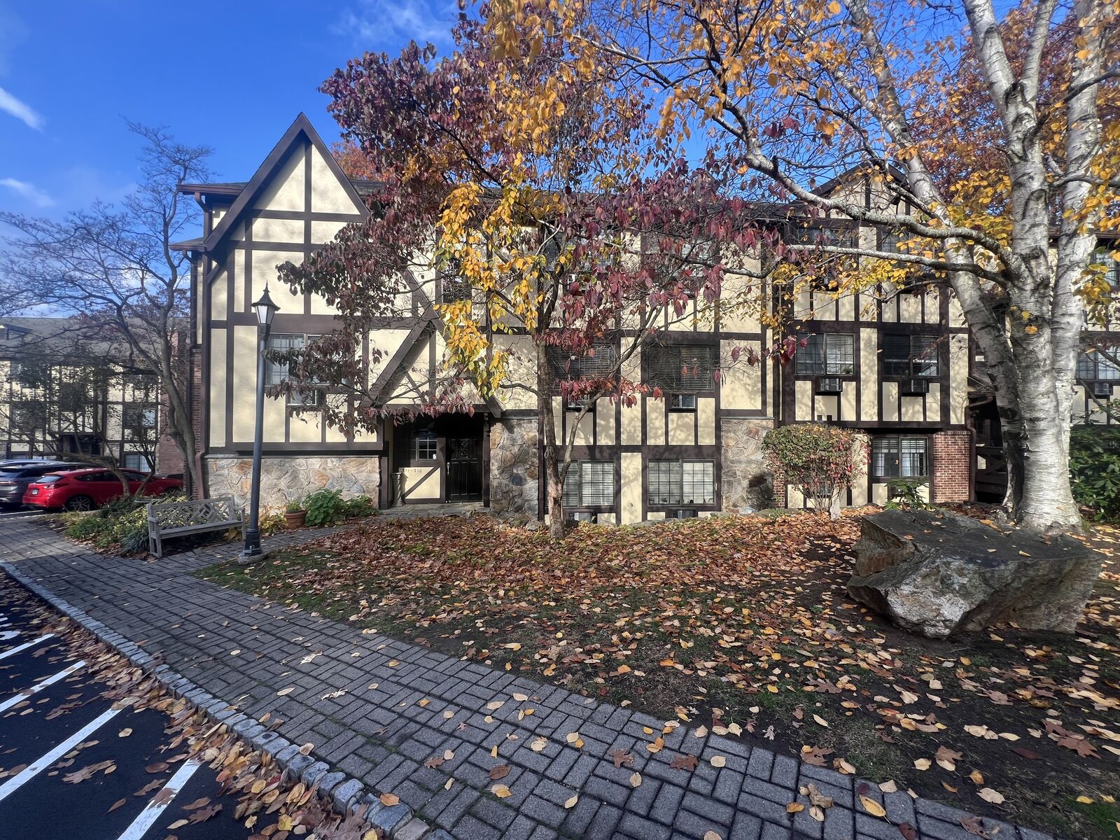 Property Photo:  50 Aiken Street 312  CT 06851 