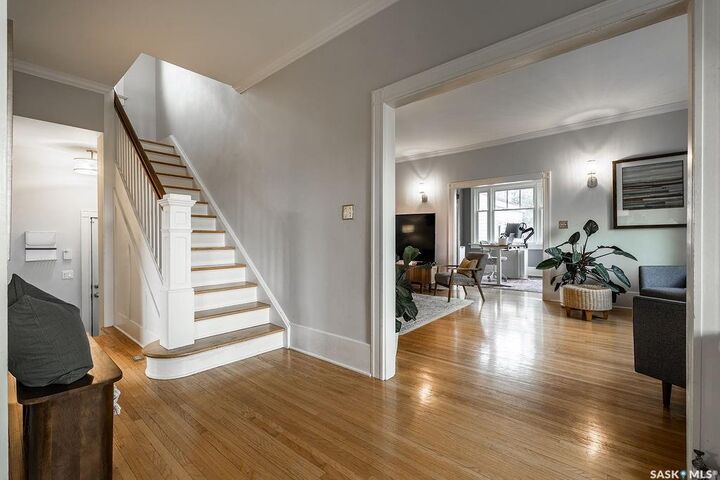 Property Photo:  902 32nd Street W  SK S7L 0T7 