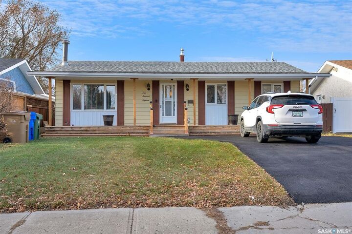 Property Photo:  118 McSherry Crescent  SK S4T 7B8 