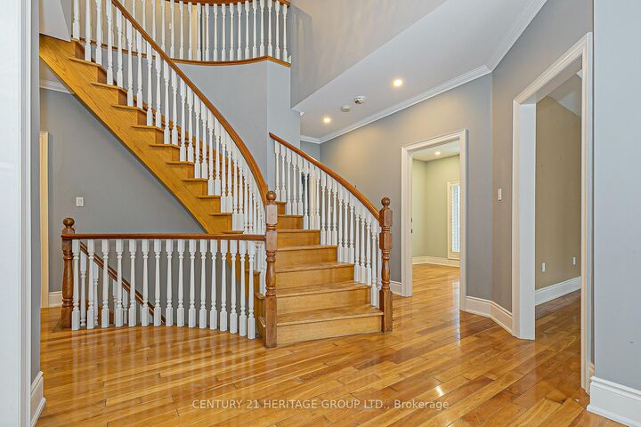 Property Photo:  369 Coventry Hill Trail  ON L3X 2A1 