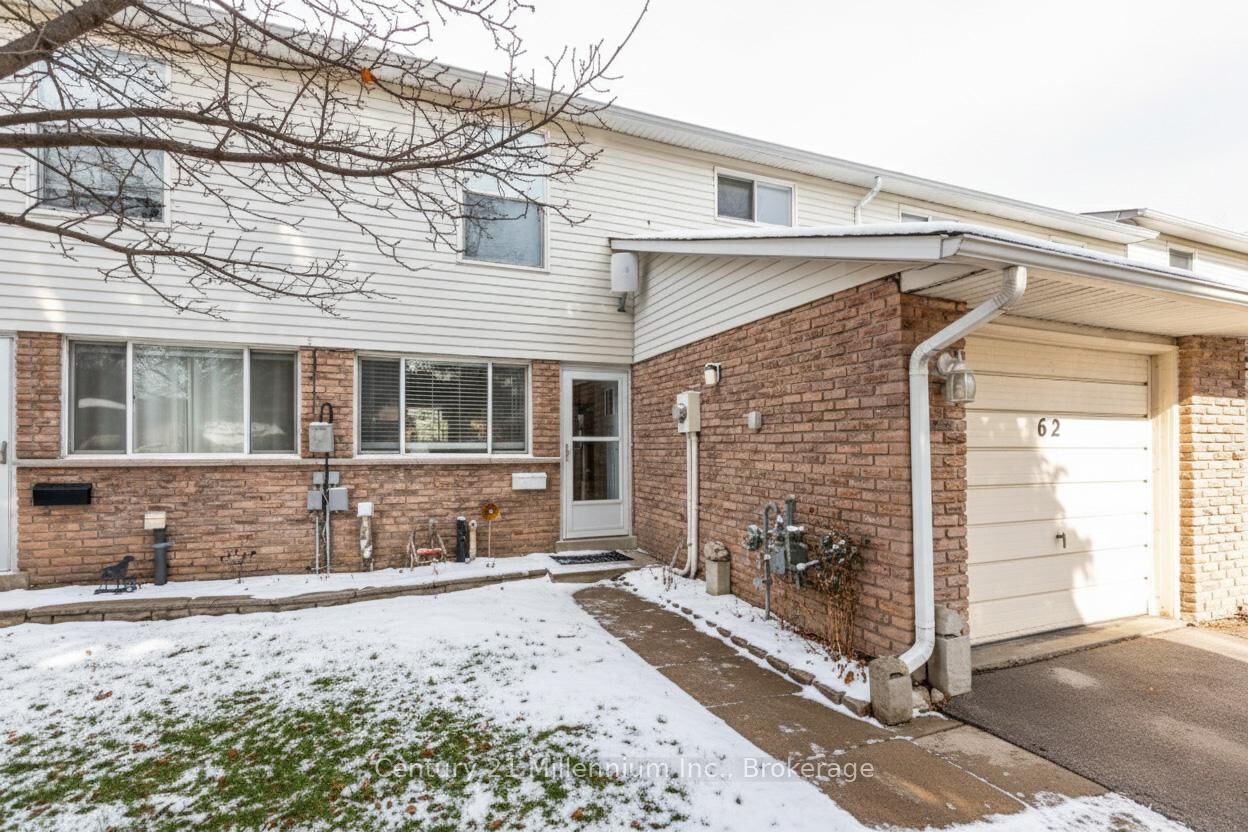 Property Photo:  62 Laurie Crescent 62  ON N4K 6C3 
