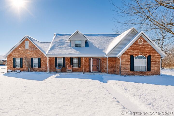 Property Photo:  11712 E 121st Street  OK 74021 