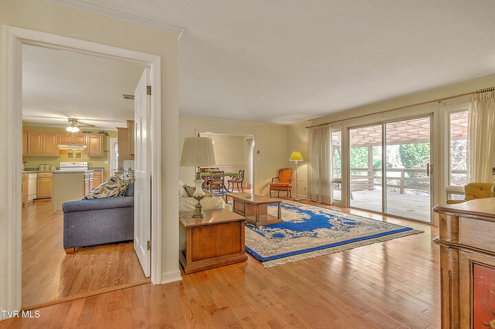 Property Photo: 1900 Northwood Drive TN 37601