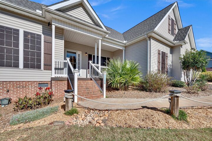 Property Photo: 106 Stone Meadow Way SC 29642