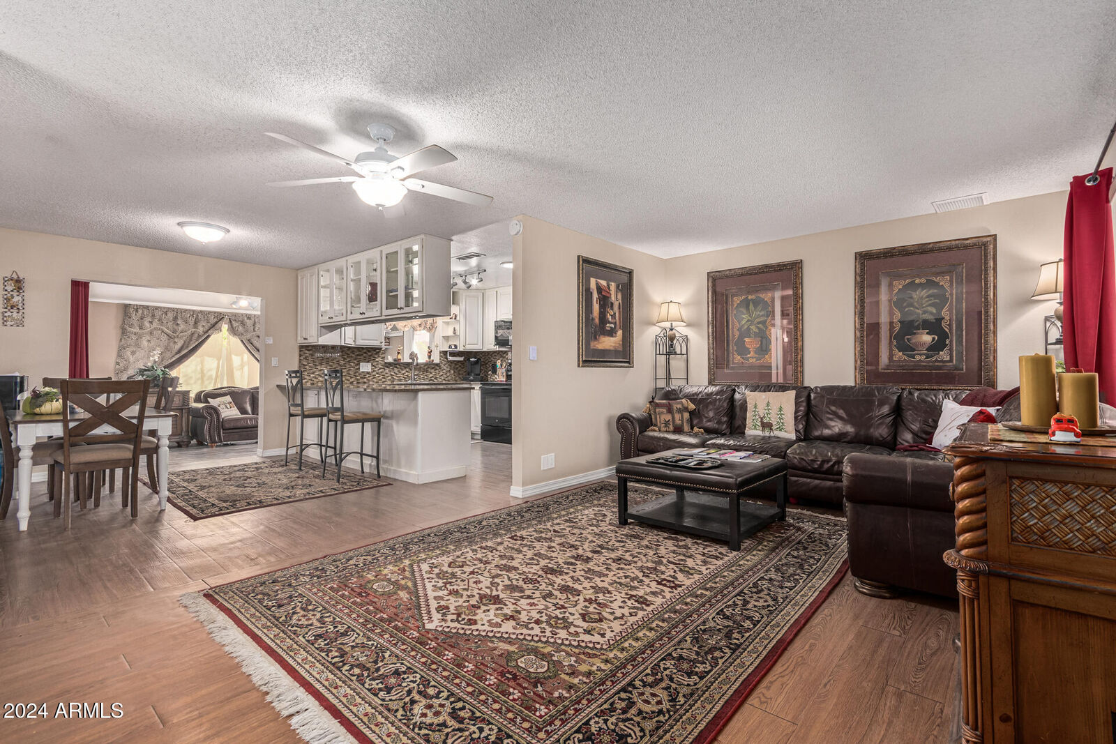 Property Photo: 849 N 67th Place AZ 85205