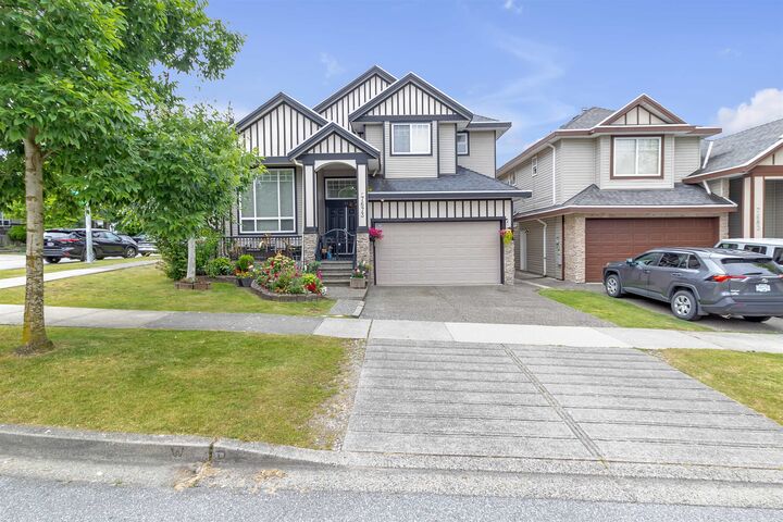 7673 146A Street  Surrey BC V3S 2T3 photo