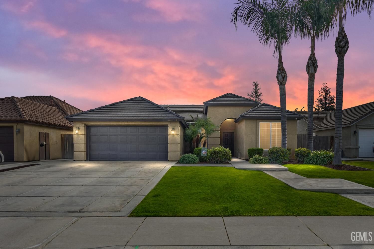 Property Photo:  13623 Foyers Falls Drive  CA 93314 