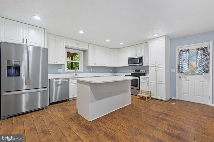 Property Photo:  2180 Harpoon Drive  VA 22554 