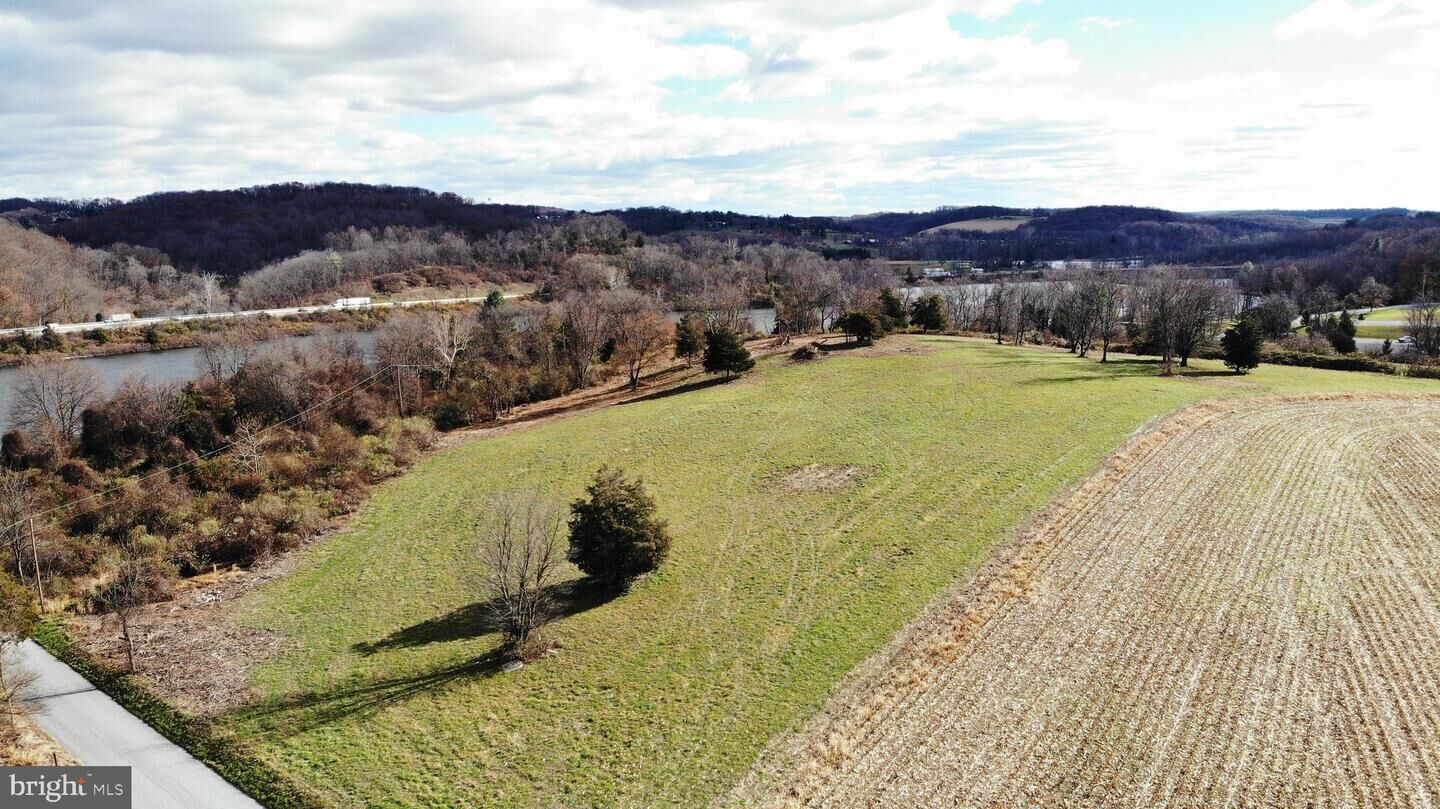 Property Photo:  0 York Road  PA 17407 