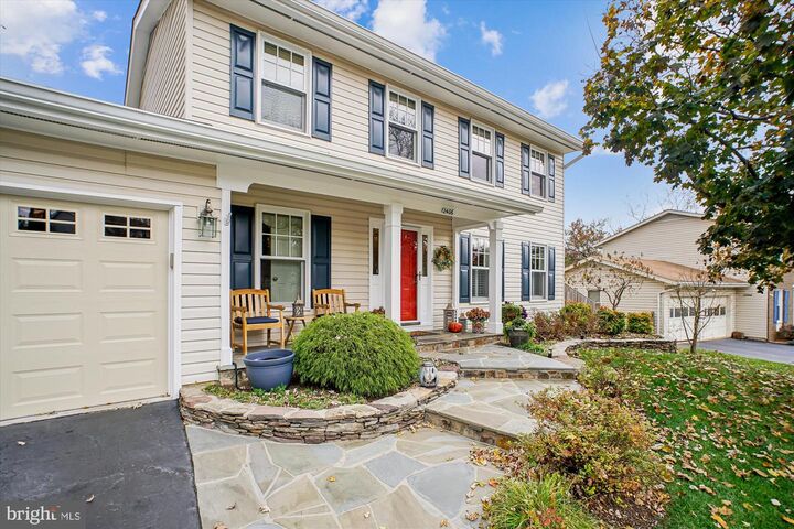 Property Photo: 12406 Shallow Ford Court VA 20170