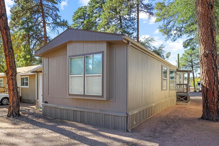 Property Photo:  107 E Bonita St  AZ 85541 