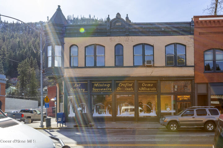 Property Photo: 524 Bank St ID 83873