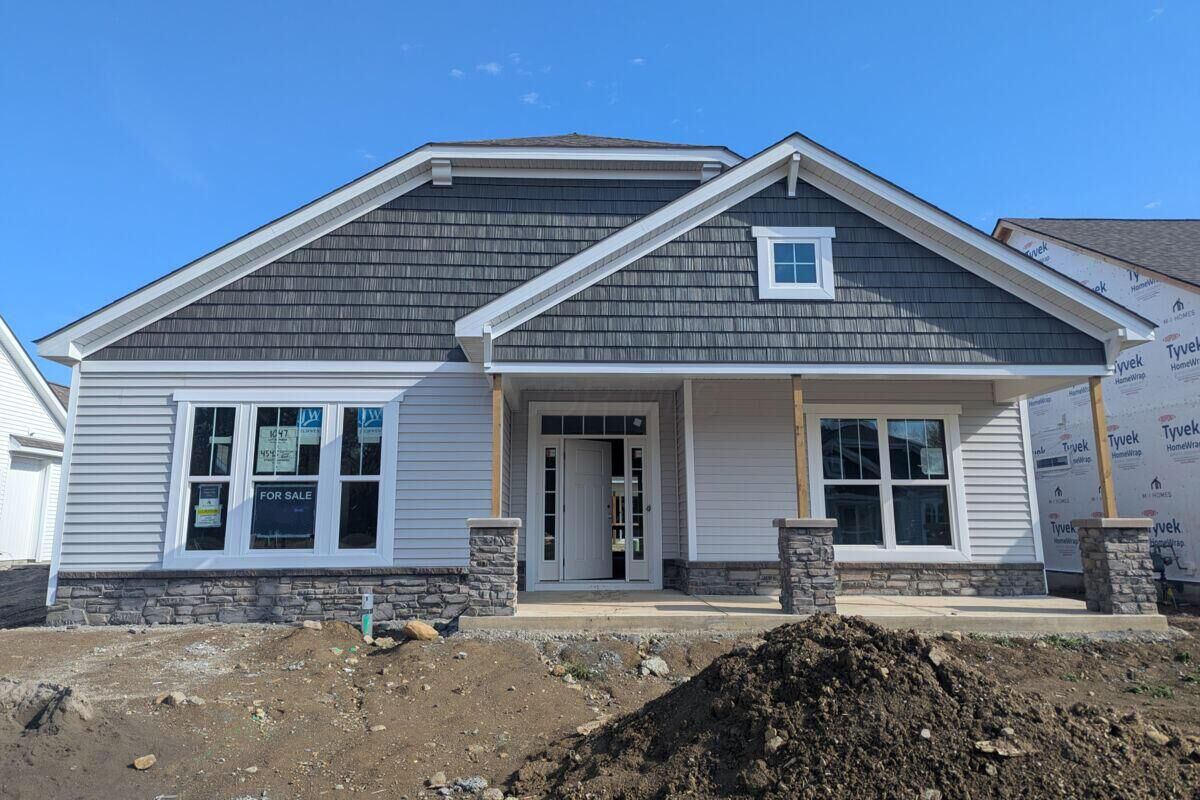 Property Photo: 4545 Corsican E Loop OH 43026