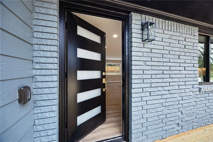 Property Photo: 1120 Taliwa Trail NE GA 30068