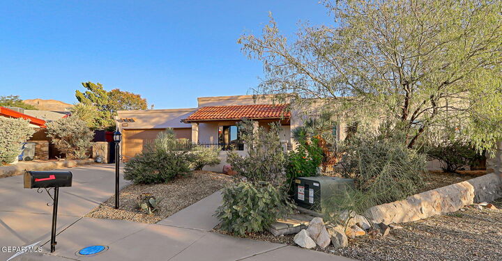 Property Photo: 836 Espolon Drive TX 79912