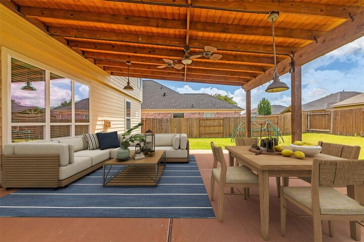 Property Photo: 9976 Cassowary Drive TX 77385