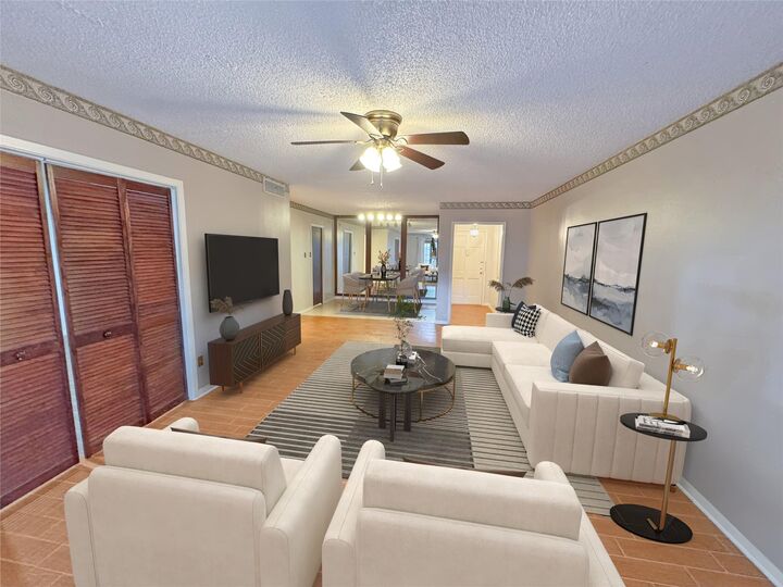 Property Photo: 2700 Bellefontaine Street B8 TX 77025