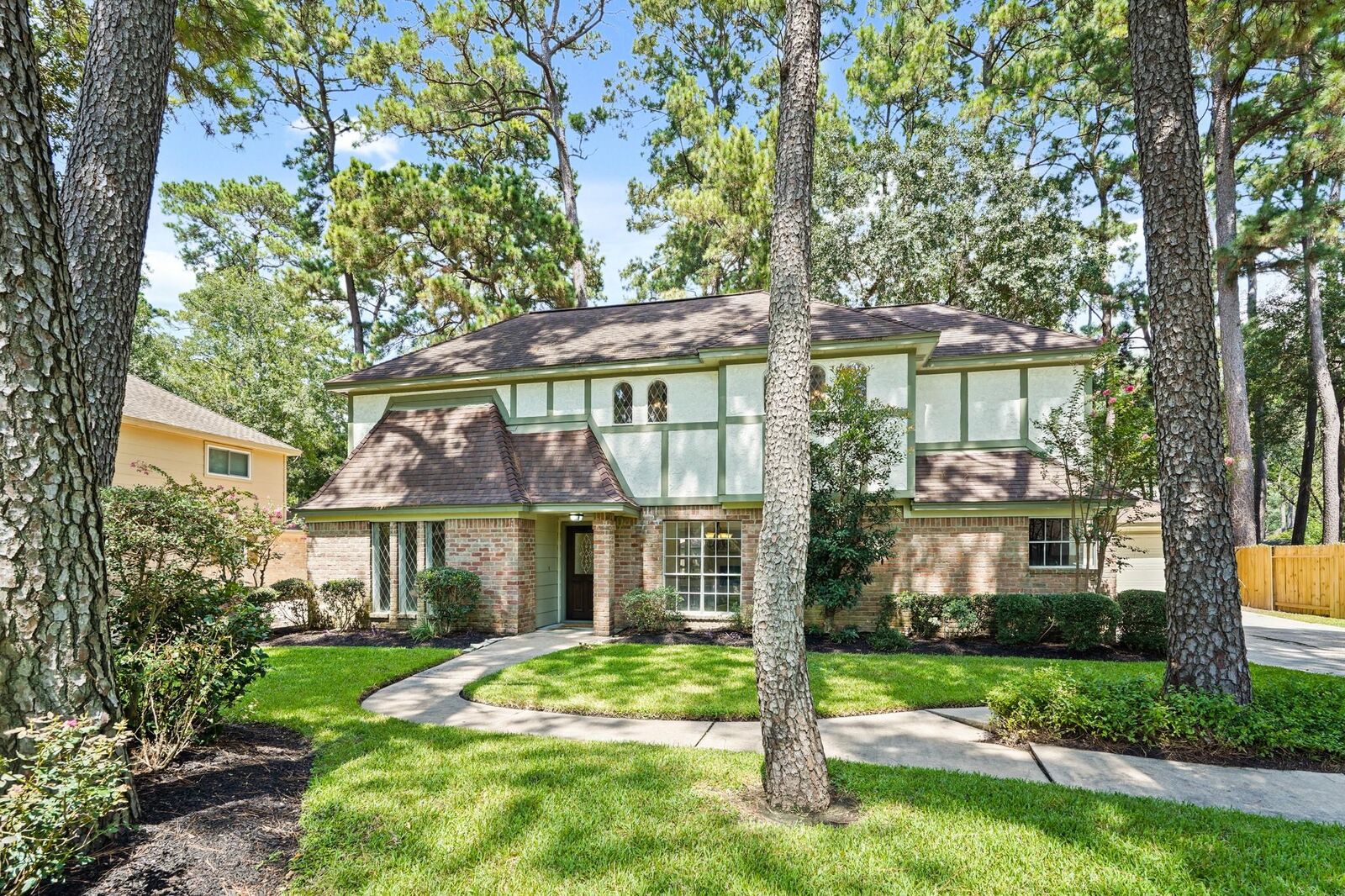 Property Photo:  17606 Rustington Drive  TX 77379 
