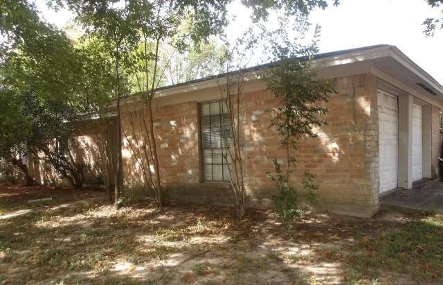 Property Photo: 5031 Monteith Drive TX 77373