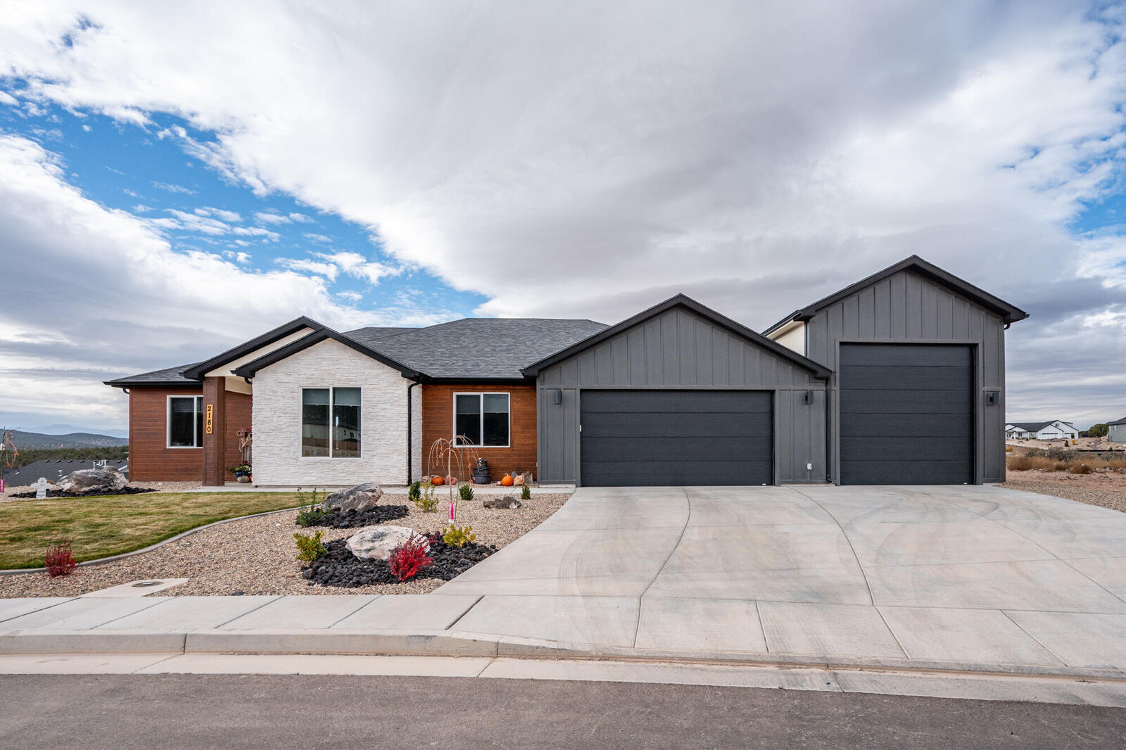 Property Photo:  2180 S Bluff Dr  UT 84720 