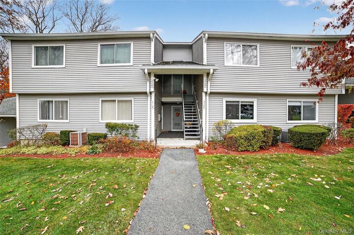 175 B Long Hill Drive  Yorktown Heights NY 10598 photo