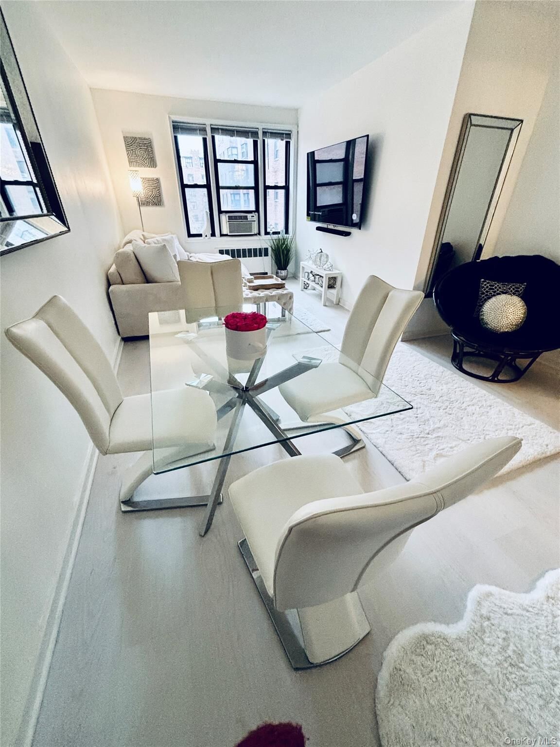 Property Photo:  16 N Broadway 3E  NY 10601 