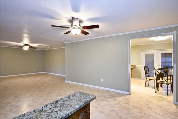 Property Photo:  11213 Creekview Drive  FL 33569 