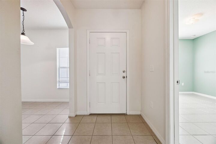 Property Photo:  3153 Queen Alexandria Drive  FL 34744 