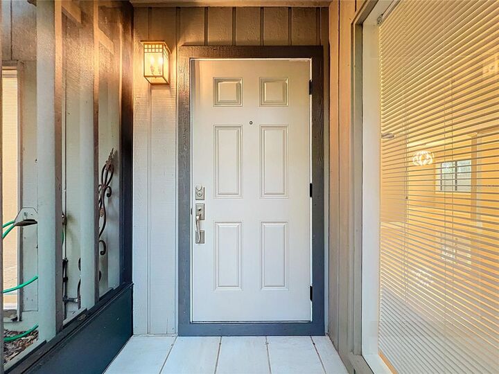 Property Photo: 117 Crown Oaks Way 117 FL 32779