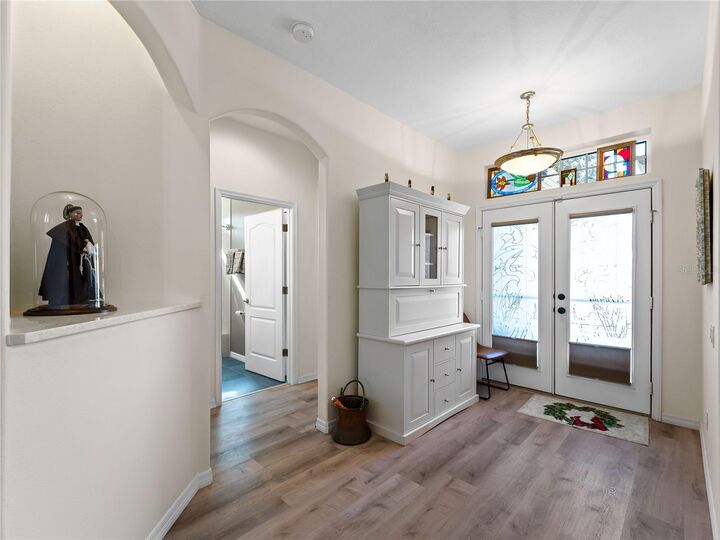 Property Photo: 8419 Whispering Woods Court FL 34202