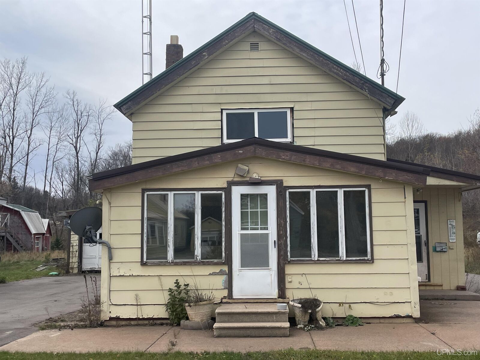 Property Photo:  402 Gold Street  MI 49866 