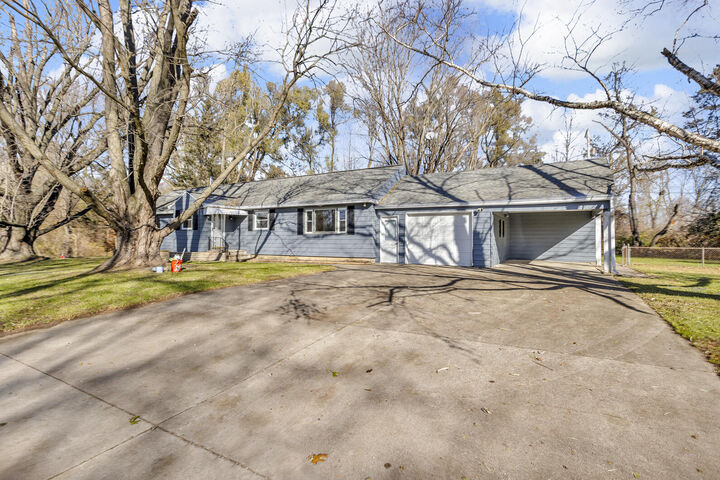 Property Photo: 2380 O'Leary Road MI 49201