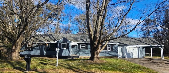 Property Photo: 2380 O'Leary Road MI 49201