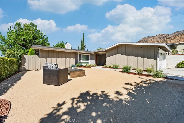 Property Photo:  1425 Hastings Ranch Drive  CA 91107 