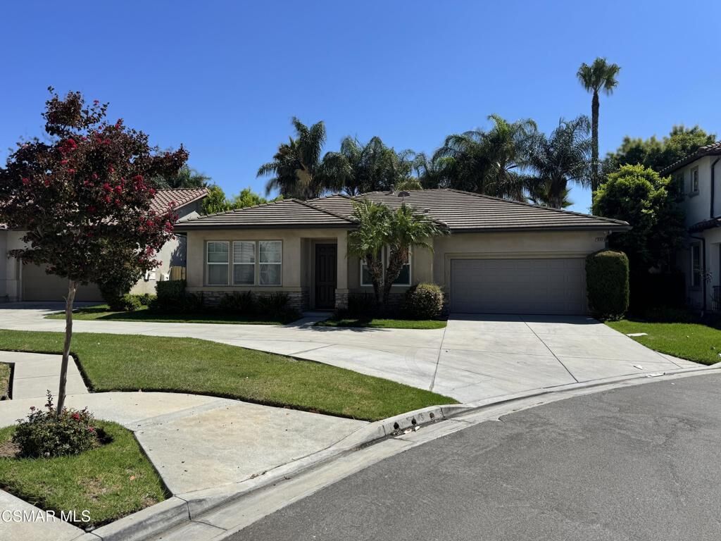 Property Photo:  1604 Rose Arbor Lane  CA 93065 