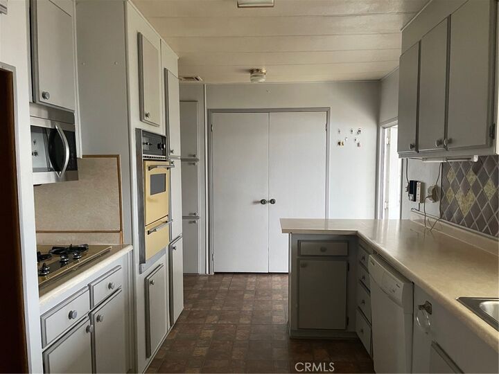 Property Photo:  44783 Cornish  CA 92544 