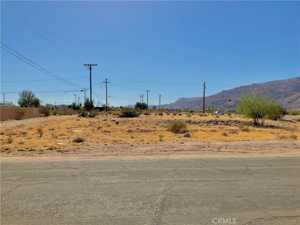 Property Photo: 74517 Serrano CA 92277