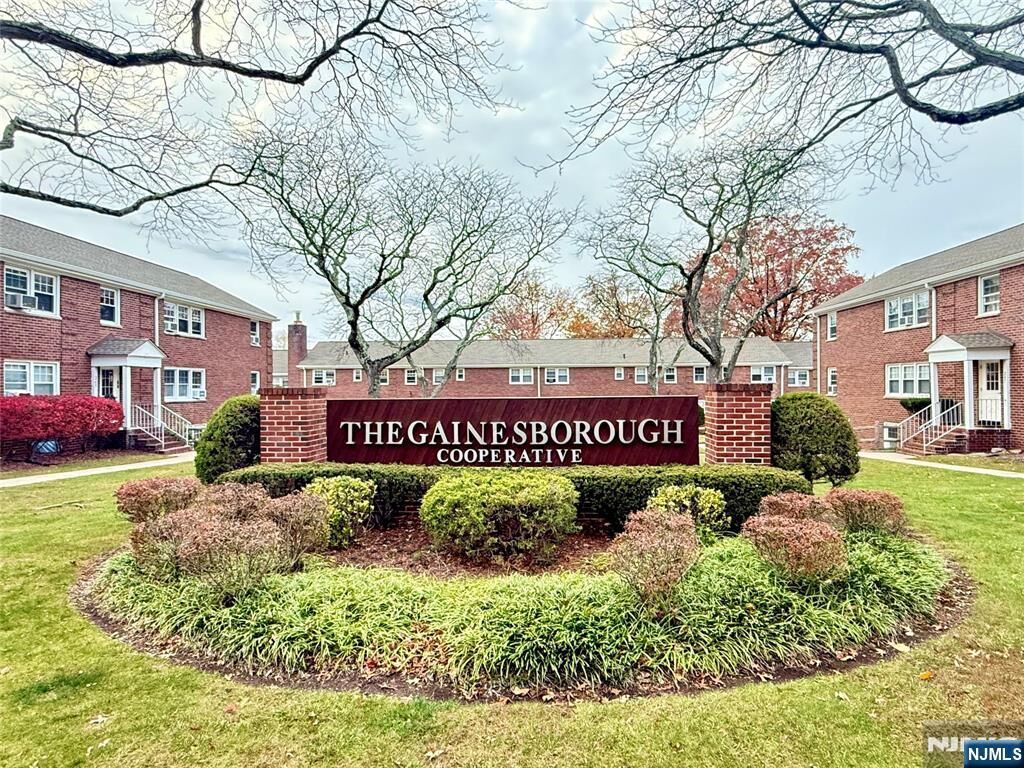 Property Photo:  293 Bogert Road 1A  NJ 07661 