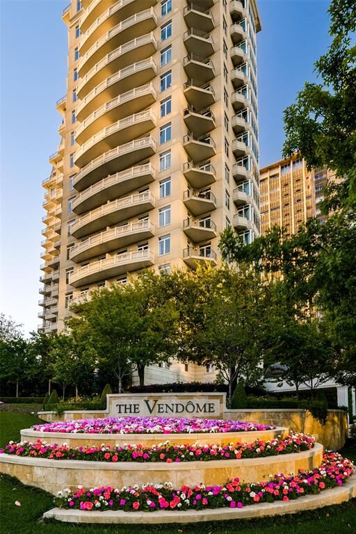 3505 Turtle Creek Boulevard 20E  Dallas TX 75219 photo