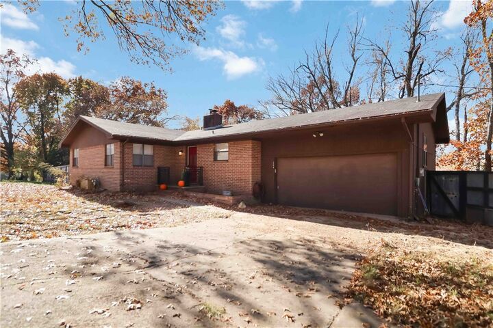 204 Armstrong Street  Prairie Grove AR 72753 photo