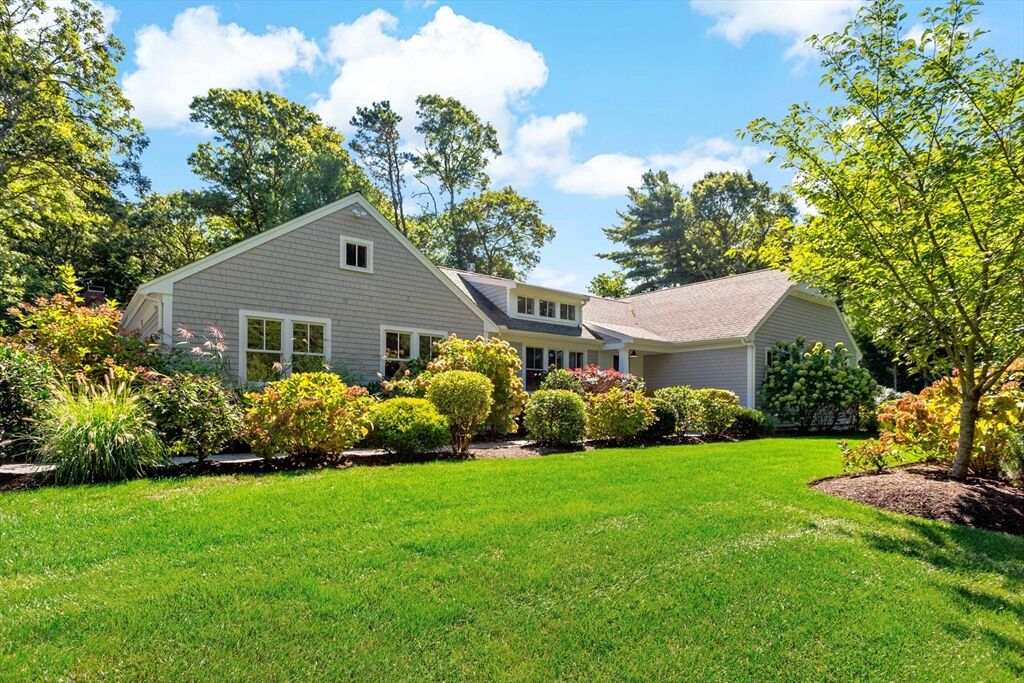 Property Photo:  564 Cotuit Bay Drive  MA 02635 