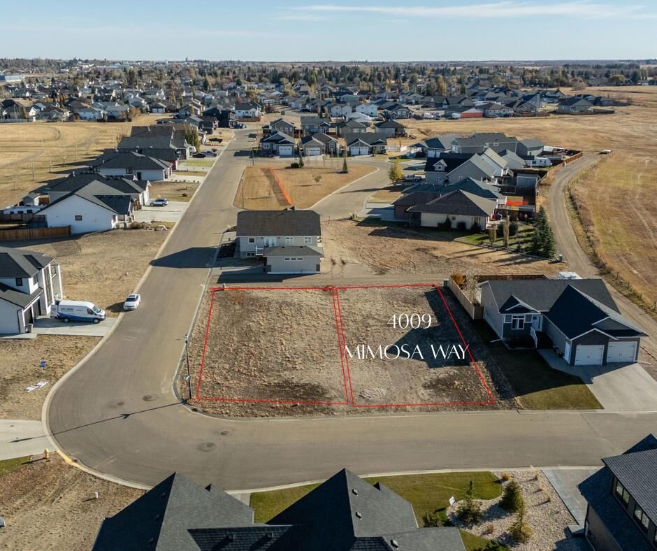 Property Photo: 4009 Mimosa Way AB T0C 2L2
