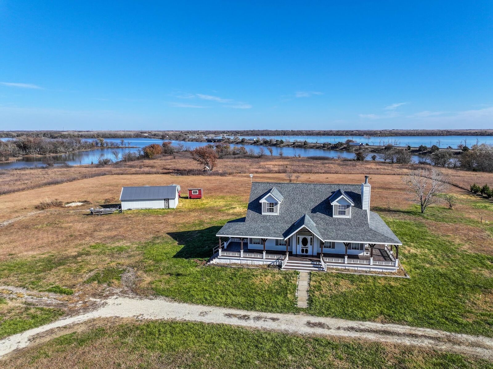 Property Photo: 2618 NE 69th Terrace KS 67042